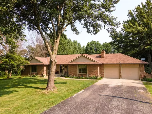 25504 E Twin Pines DR, Harrisonville, MO 64701