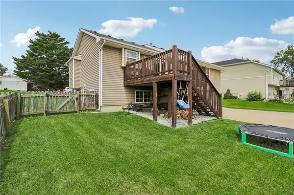 Odessa, MO 64076,508 S Crews AVE