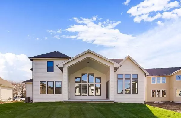 Shawnee, KS 66227,7707 W Green ST