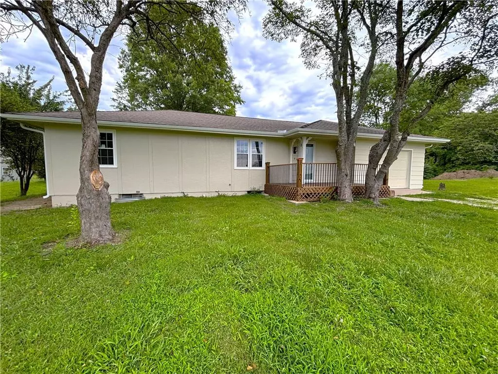 Creighton, MO 64739,605 E 2nd ST