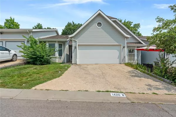 1420 E 125TH TER #B, Olathe, KS 66061