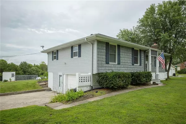 Lone Jack, MO 64070,417 N Carrico DR