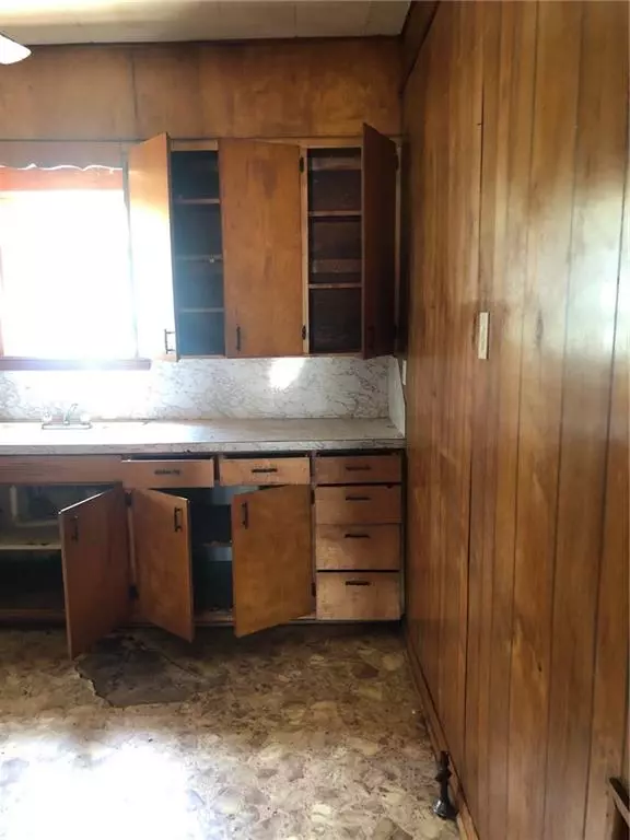 Sedan, KS 67353,419 E ELM ST