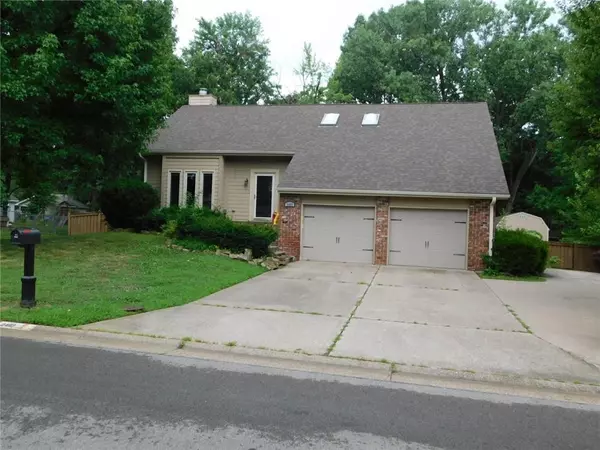 Pittsburg, KS 66762,2402 S Stilwell ST