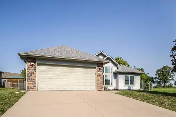 Lone Jack, MO 64070,200 S GAAR ST