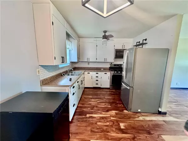 Baxter Springs, KS 66713,404 E 4th ST