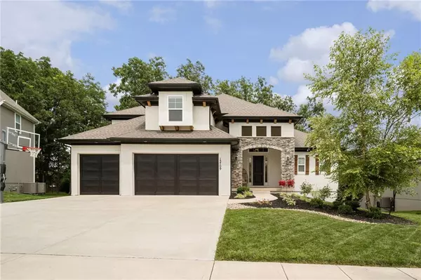 15709 Alhambra ST, Overland Park, KS 66224