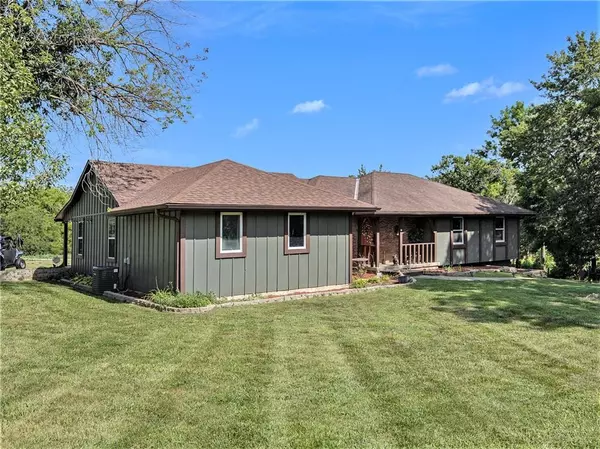 Oak Grove, MO 64075,4248 Country Squire RD