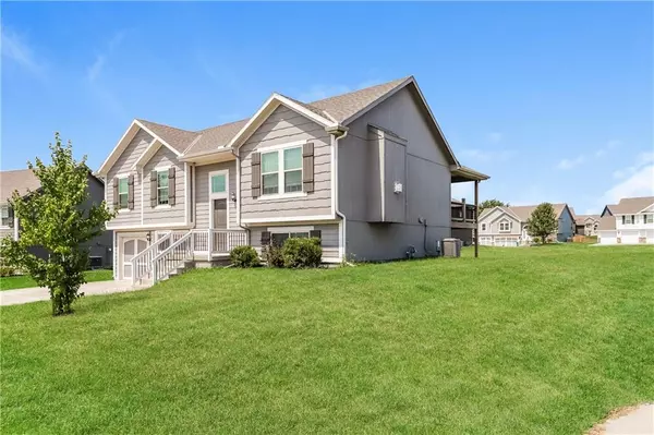 Kearney, MO 64060,904 N Cypress CIR