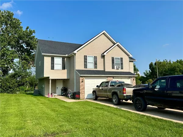 Cameron, MO 64429,1401-1403 Wesleyan CT