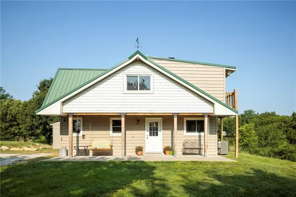 491 NE 221 Private RD, Clinton, MO 64735