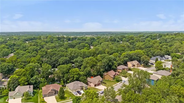 Kansas City, MO 64118,5242 N Walnut ST