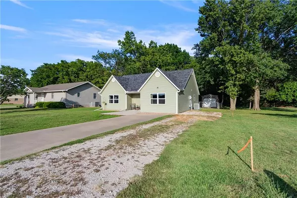 Caney, KS 67333,1005 S Ridgeway ST