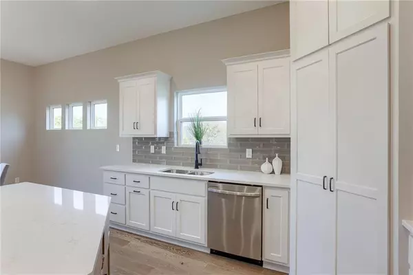 Liberty, MO 64068,2148 Hay Market CT