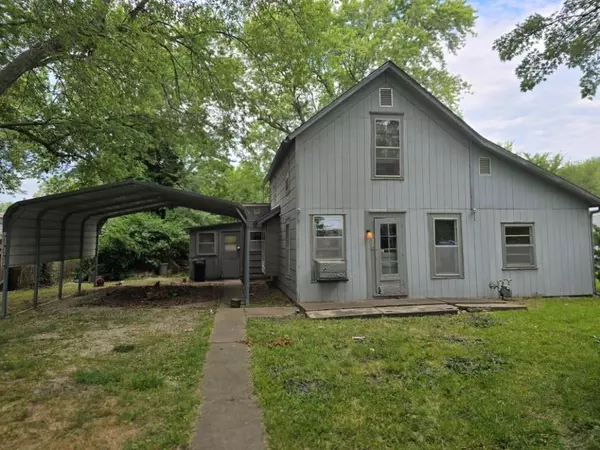 Richmond, KS 66080,120 N Cleveland ST