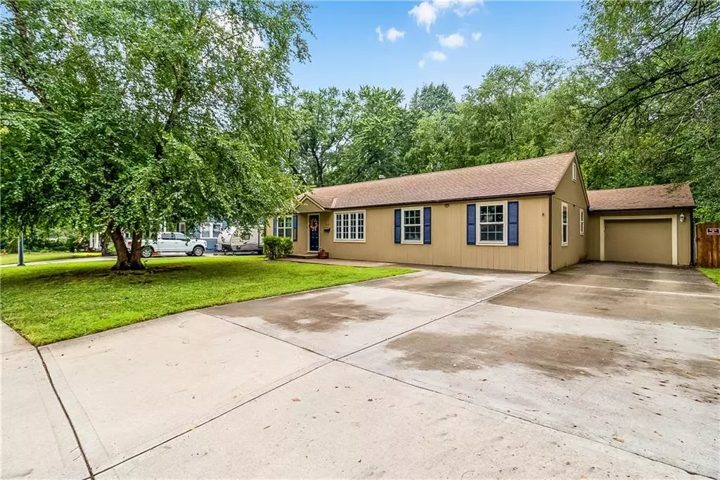 Roeland Park, KS 66205,5234 Catalina ST