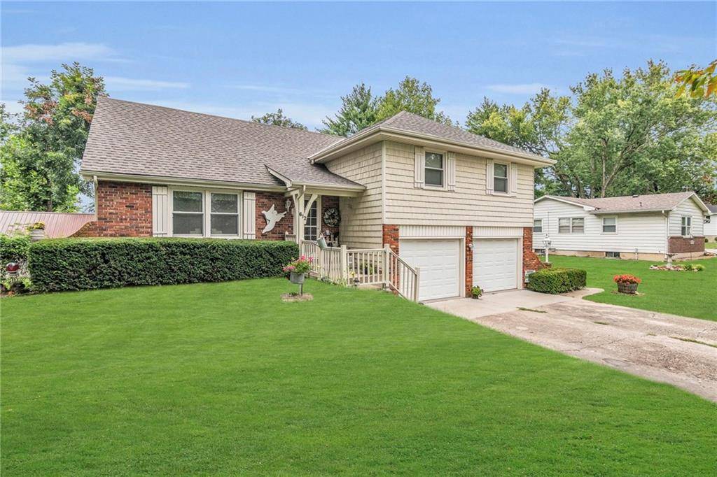 612 W 13th ST, Carrollton, MO 64633