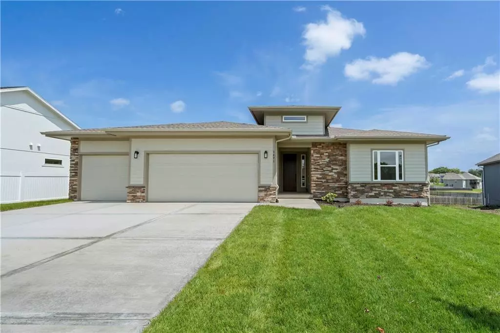 Basehor, KS 66007,1471 N 162nd CT