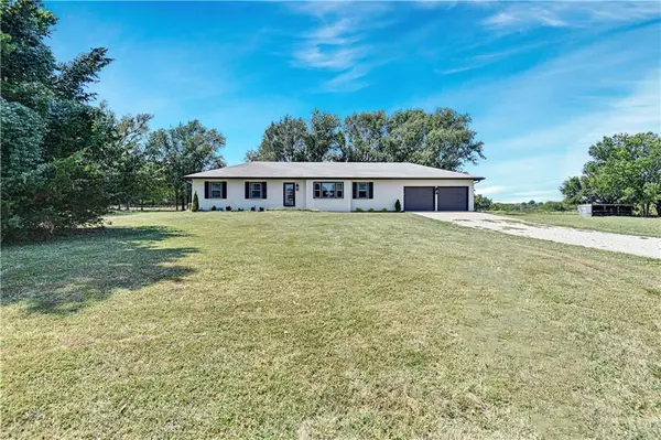 32010 Harmony RD, Paola, KS 66071