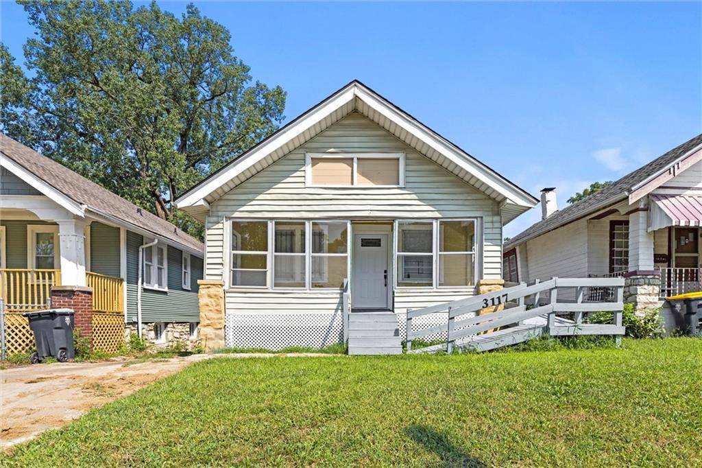 3117 Jackson AVE, Kansas City, MO 64128