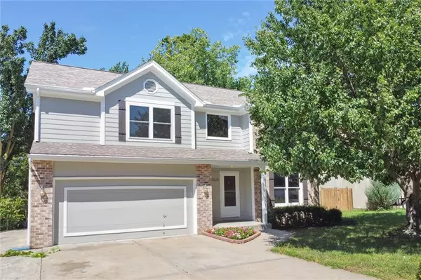 6522 NW Sioux DR, Parkville, MO 64152