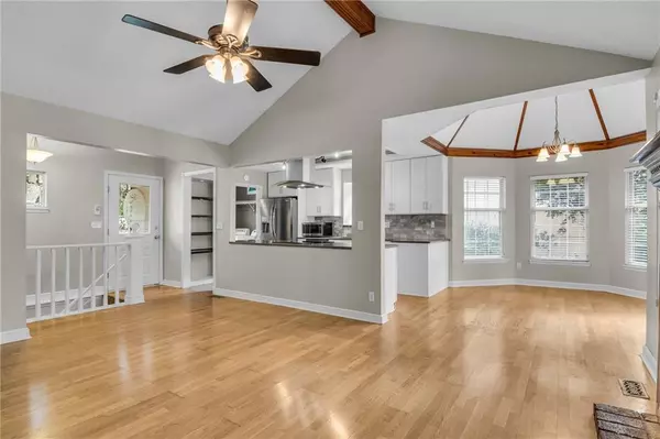 Blue Springs, MO 64014,2421 NW Acorn DR