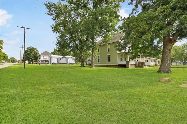 Chetopa, KS 67336,329 Plum St ST