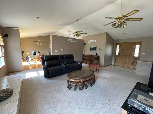 Ozawkie, KS 66070,12181 Sunset Ridge DR