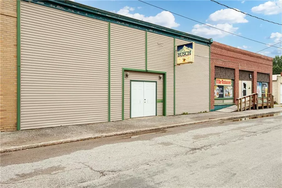 103 & 105 S Elm ST, Emma, MO 65327