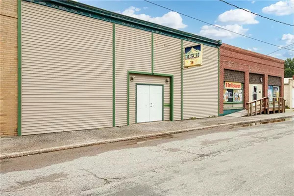 103 & 105 S Elm ST, Emma, MO 65327