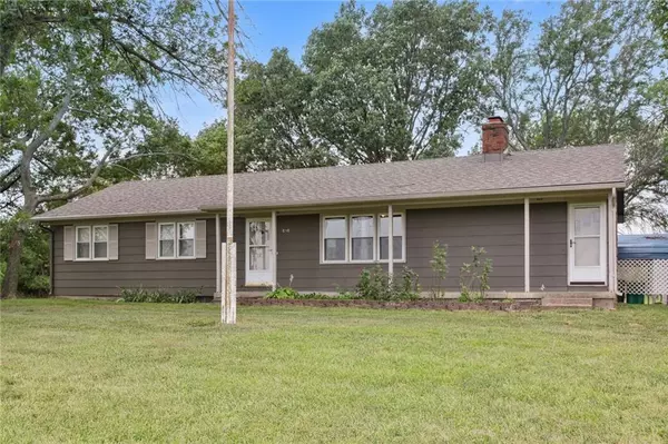 15290 S Sunflower RD, Gardner, KS 66030