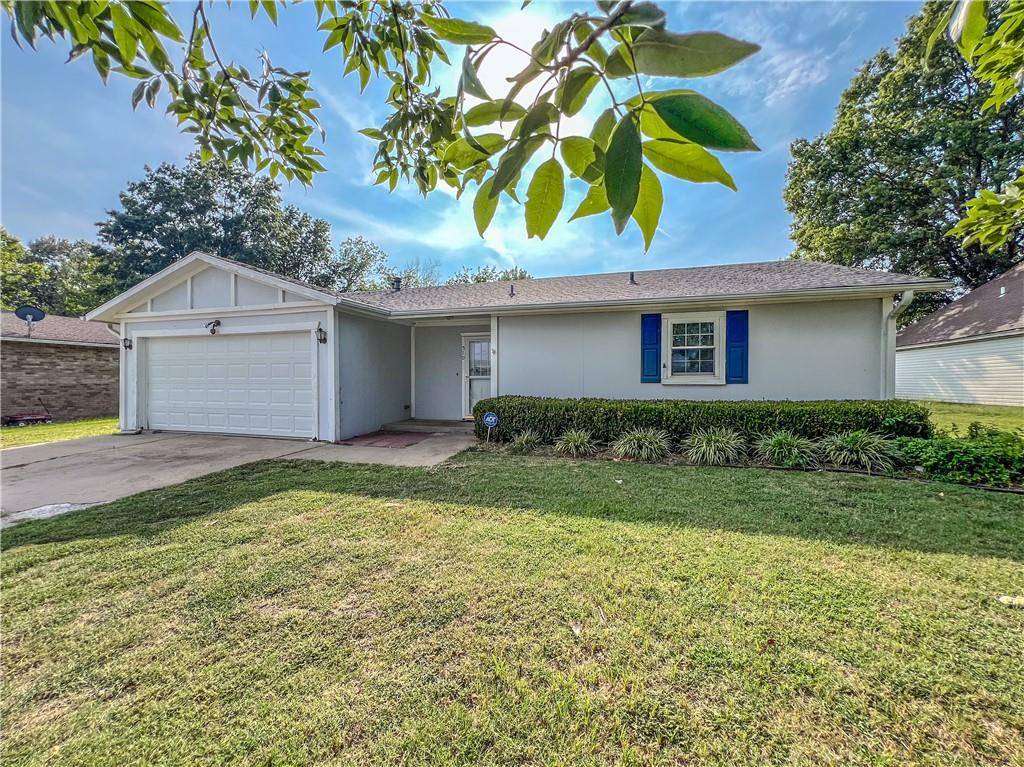 510 Westwood DR, Coffeyville, KS 67337