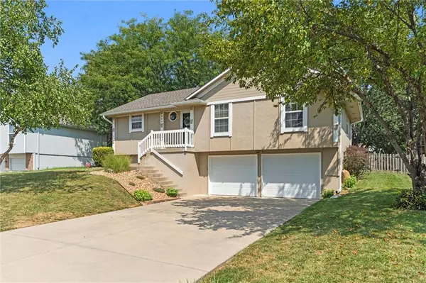 Raymore, MO 64083,606 Willow Brook DR