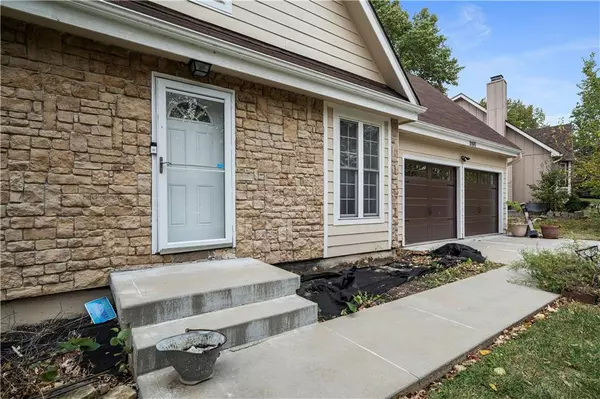 Overland Park, KS 66210,11616 Caenen ST