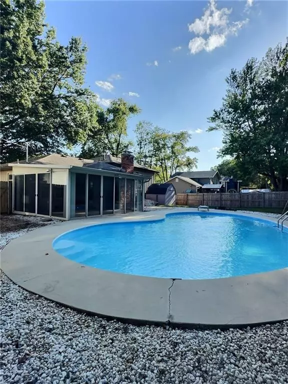 Kansas City, KS 66106,3017 S 56th ST