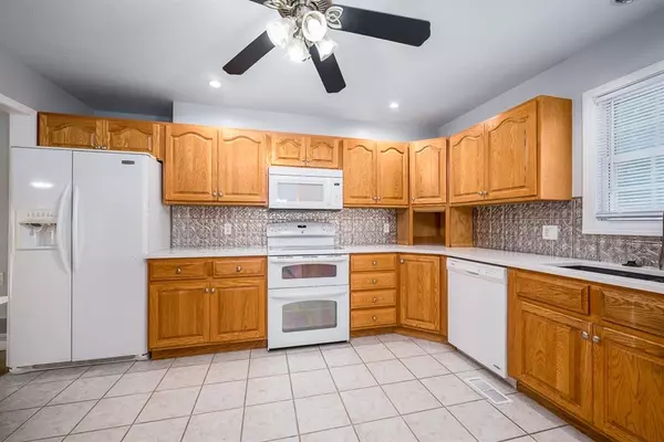 Lansing, KS 66043,412 Hillbrook CT