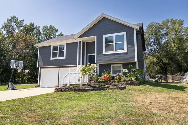 302 N Main ST, Archie, MO 64725