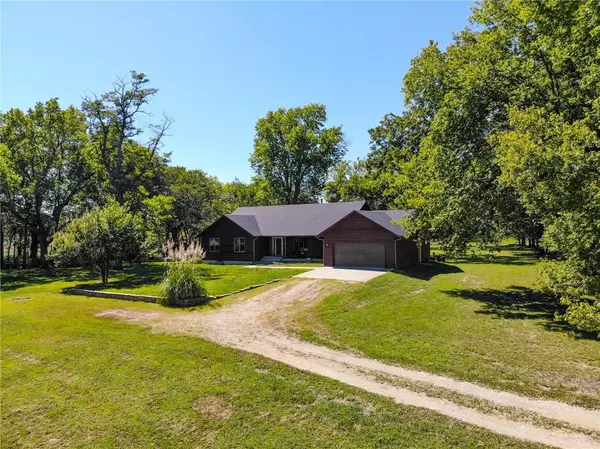 Alma, KS 66401,28856 old k-10 RD