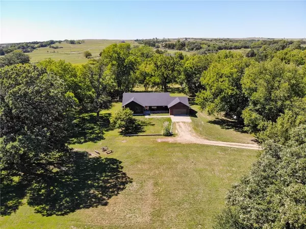 Alma, KS 66401,28856 old k-10 RD