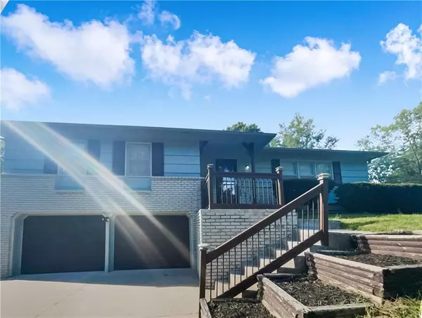 7227 Greeley AVE, Kansas City, KS 66109