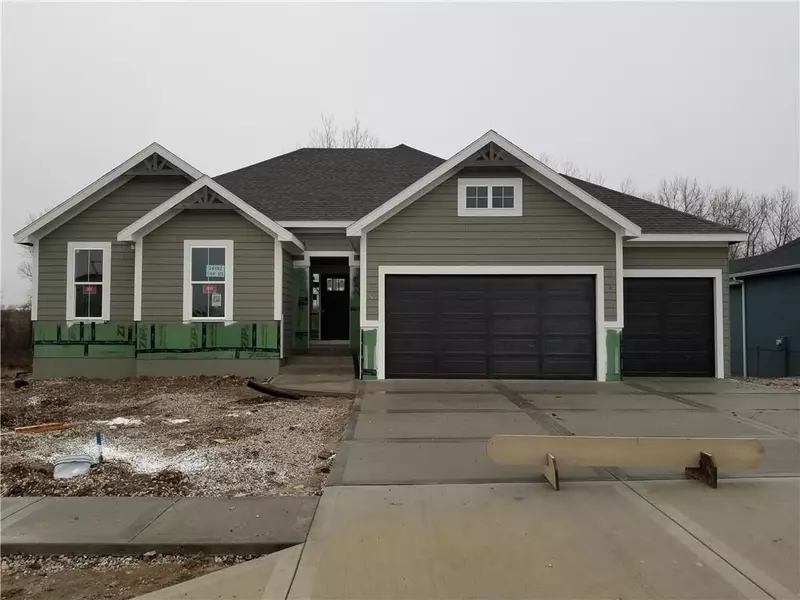 14582 Aurora LN, Basehor, KS 66007