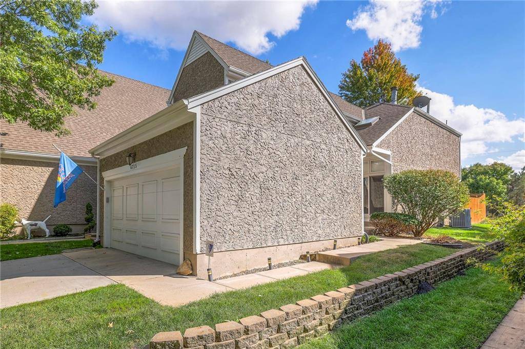 6715 W 126th PL, Overland Park, KS 66209