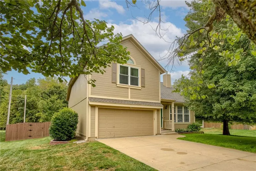 1814 S 105th TER, Edwardsville, KS 66111