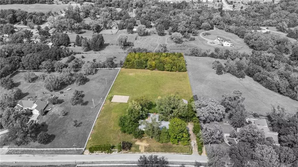 1704 E 131st ST, Kansas City, MO 64146