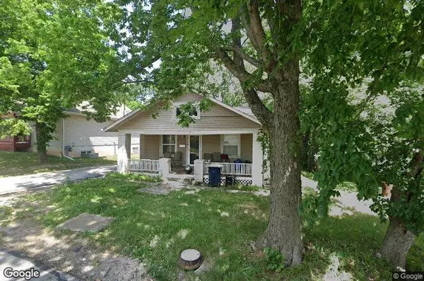 8219 Lydia AVE, Kansas City, MO 64131