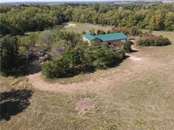 Chilhowee, MO 64761,83 SW 1250th RD