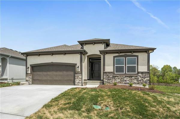 6904 NE 70th ST, Kansas City, MO 64119