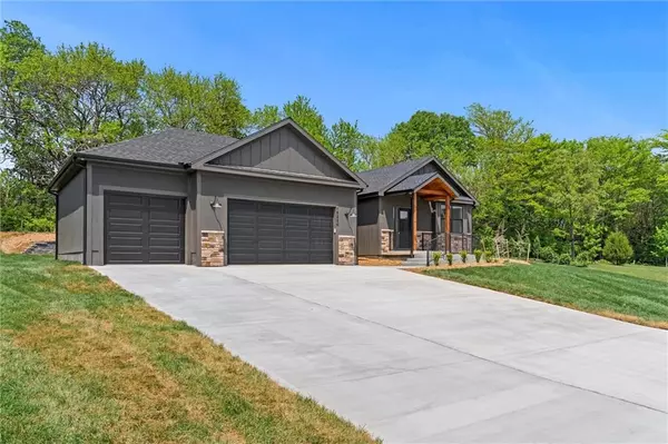 Basehor, KS 66007,15220 Pine Ridge ST