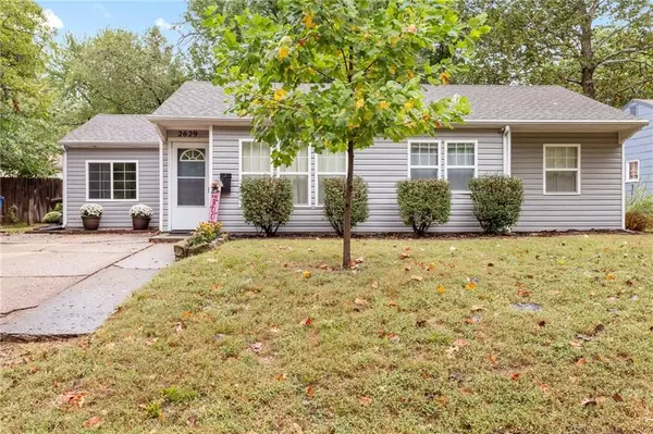 2629 Moundview DR, Lawrence, KS 66049