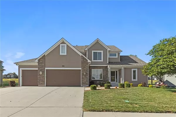 1404 Cross Creek DR, Raymore, MO 64083